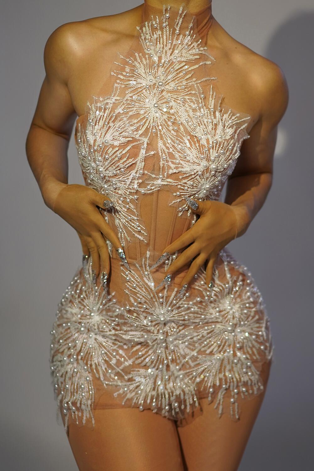 Sparkly Rhinestones Pearls Sno - Woman Formal Wear ulasan dan harga