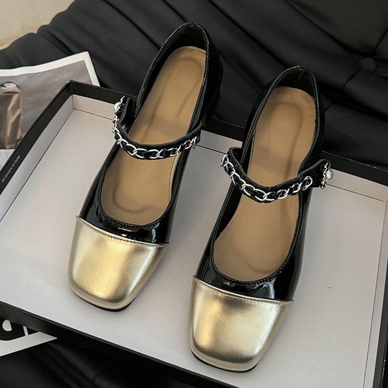 2026 Pearl Clasp Thick-Topped  - Women Formal Wear Black And White ulasan dan harga